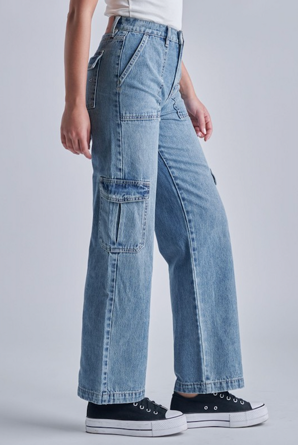 LOGAN HIGH RISE CARPENTER DAD JEANS MED BLUE