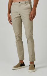 INFINITY CHINO PANT