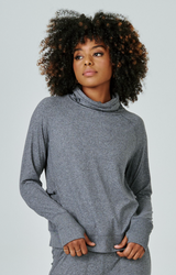 CORE PERFORMANCE PULLOVER